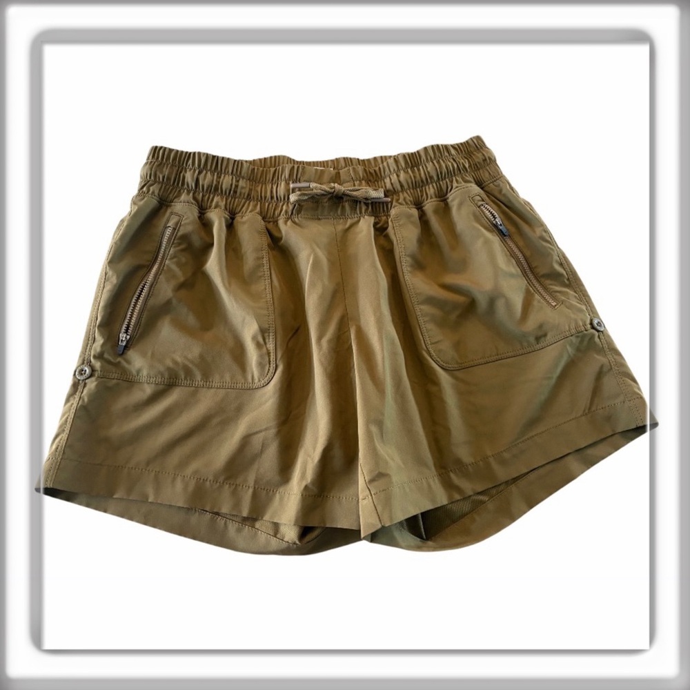 Ascend Athletic Shorts Elastic Waist Zippered Pockets Size Large Hunter Green